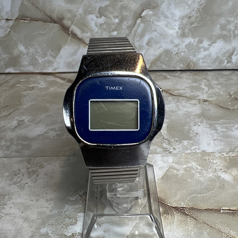 Vintage Timex Digital Watch Blue Dial Collectible FOR PARTS or REPAIR